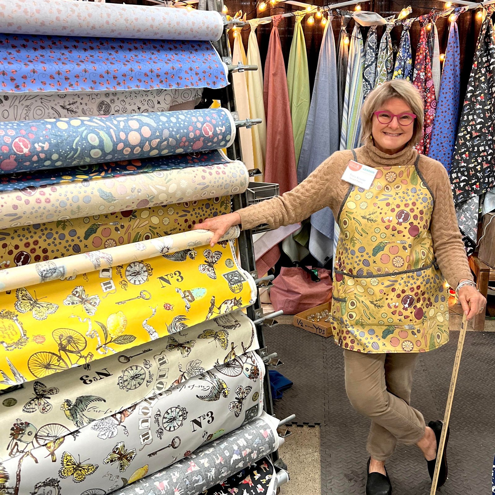 Touch me! It's Magic Fabric. Svg+xml,%3Csvg%20xmlns%3D%27http%3A%2F%2Fwww.w3