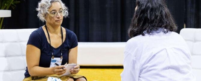 Should You Attend H+H Americas? A Craft Trade Show Review by Arianne Foulks Svg+xml,%3Csvg%20xmlns%3D%27http%3A%2F%2Fwww.w3